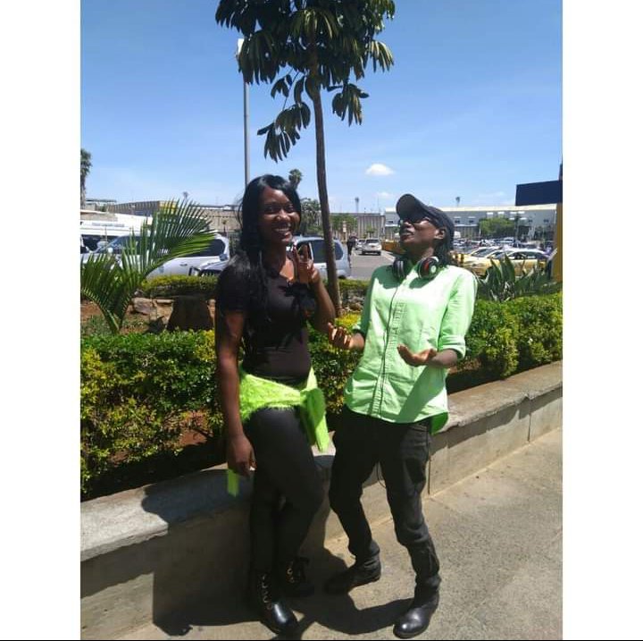 GrammoSuspect's tweet photo. #tbt 

We had not seen each other for 2 years. 

I was so scared that she was going to get used to living away from me. 

But this challenge of long distance relationship only made us stronger.

#Mangable official music video now out - https://t.co/z37qan1Bs6 https://t.co/v7oxbwwl0v