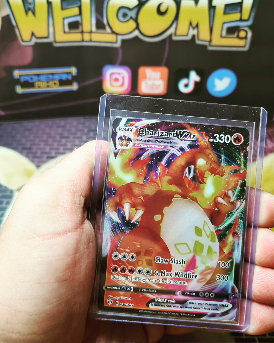 PokemanRiko's tweet photo. Wanted Charizard from Celebrations set, but got it from Darkness Ablaze 👌Still happy about it 🥳🔥 #Pokemon #TCG #PokemonTCG https://t.co/0ONR9xSfwS