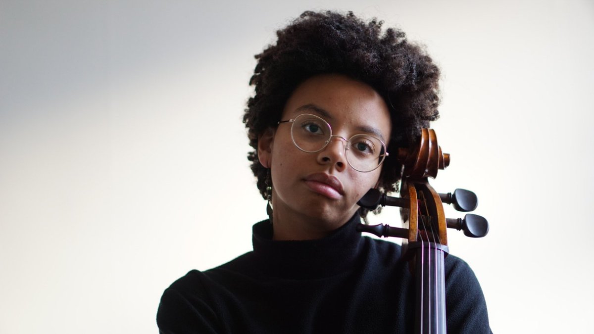 chambermusicsct's tweet photo. Congratulations to our Young Artist in Residence, Simone Seales, who has been featured in @CreativeScotโs #ClassicAll as โan artist driving social changeโ๐
Simone centres Blackness, intersectional feminism and anti-racism in their creative practice and #FreeImprovisation work https://t.co/Ay0UxCURvG