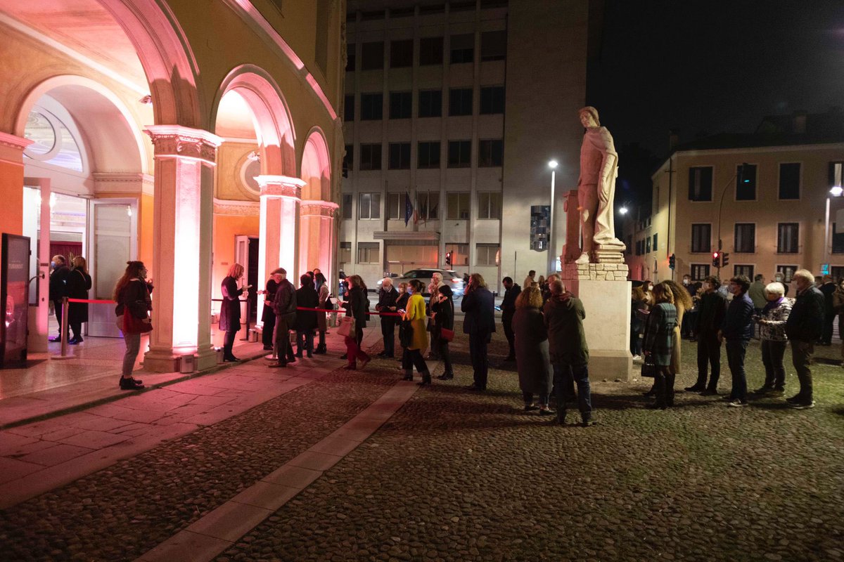roberto_marcato's tweet image. 😊 Felice ed orgoglioso di inaugurare la stagione teatrale con la #Turandot di Carlo #Gozzi, al teatro #Verdi di #Padova.In bocca al lupo a tutti gli #artisti, i #tecnici e gli addetti del mondo dell’#arte e dello #spettacolo BENTORNATI, CI SIETE MANCATI @TSVeneto @RegioneVeneto