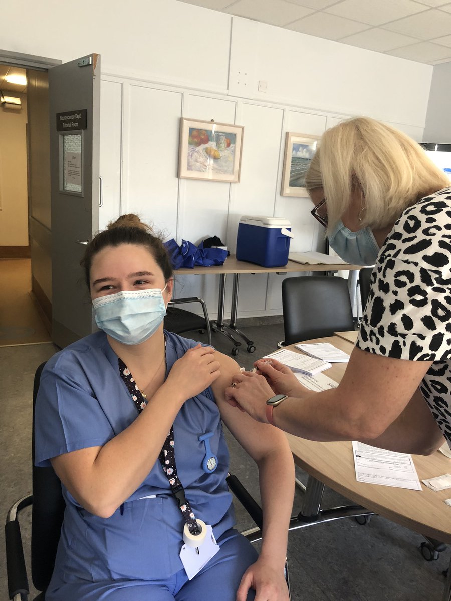 neurobeaumontNS's tweet photo. Peer to peer vaccinations in full swing in @Beaumont_Dublin neurocent. Well done crew #flucrew @sibhs45 @dnahcram @annmath88119537 @MarkeyFiona https://t.co/ET5wyUb4M3