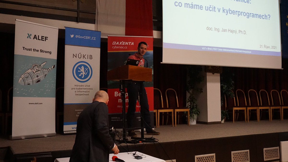 AlefSecurity's tweet photo. ALEF Security TALK 2021 v Brně je v plném proudu!

Konference má podtitul "Jak na kybernetickou bezpečnost ve střední škole?"

Dopolední blok je za námi, vystoupili například páni Petr Seifert z @NUKIB_CZ  nebo Jan Hajný z @FEKT_VUT.

#ALEF #CyberSecurity https://t.co/2Kq3ALi7CV