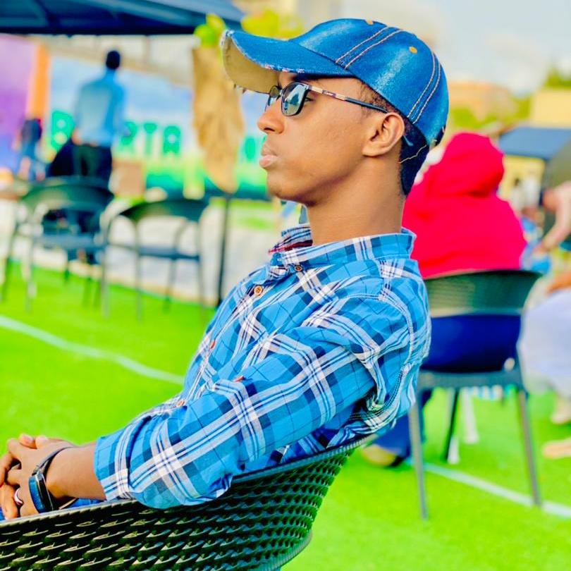 KheirYuusuf's tweet photo. #NewProfilePic2️⃣0️⃣2️⃣1️⃣ https://t.co/6bWpmLu3WH