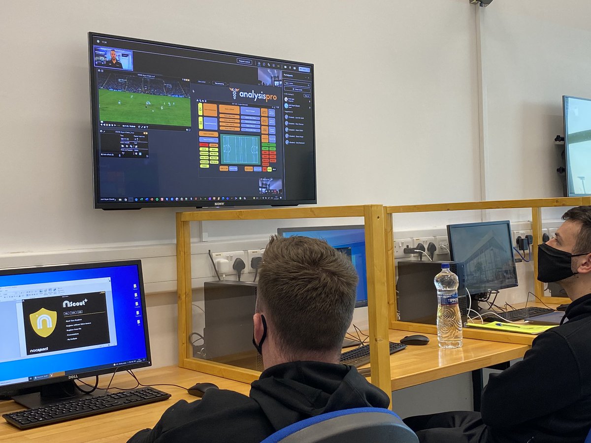 Great to have <a href="/JoshBryan89/">Josh Bryan</a> from <a href="/AnalysisPro/">AnalysisPro</a> presenting <a href="/Nacsport/">Nacsport</a> to our MSc students this morning . #sportsperformanceanalysis