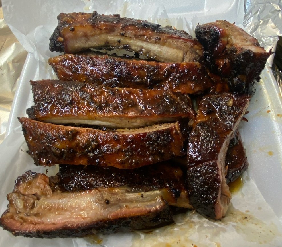 Pattons_Alcorn's tweet photo. It's THURSDAY! Yes, #ThemRibs will be on deck at 11am! 11am! #ThatSmoke is bringing you #40Slabs of straight up π₯π₯π₯ #WoodFired #LowandSlow #Pattons #Alcorn #LetsEat #getsome #PopSmoke https://t.co/E7ceV0pMLV