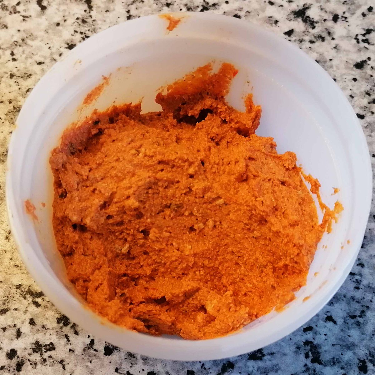 MikeKocht's tweet image. #Twooking Idee für die #Veganer, die auch feine Brotaufstriche lieben:
Heurigenaufstrich nach #Liptauer Art ganz ohne tierische Zutaten

mikekocht.at/2021/10/21/lip…