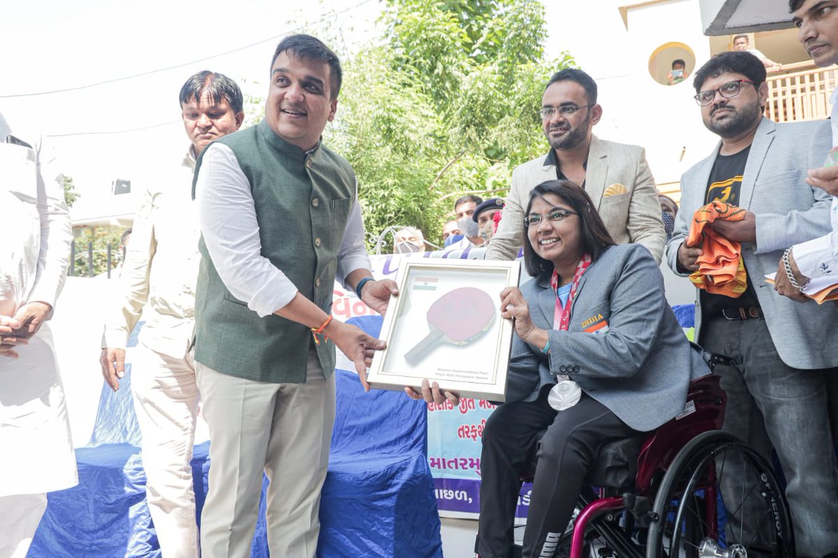 'Victorious India'

It was a wonderful pleasure meeting and congratulating @BhavinaOfficial ji, silver medalist in #TokyoParalympics.

It gives immense happiness to see India grow and prosper in every field, be it sports or our latest achievement of #VaccineCentury