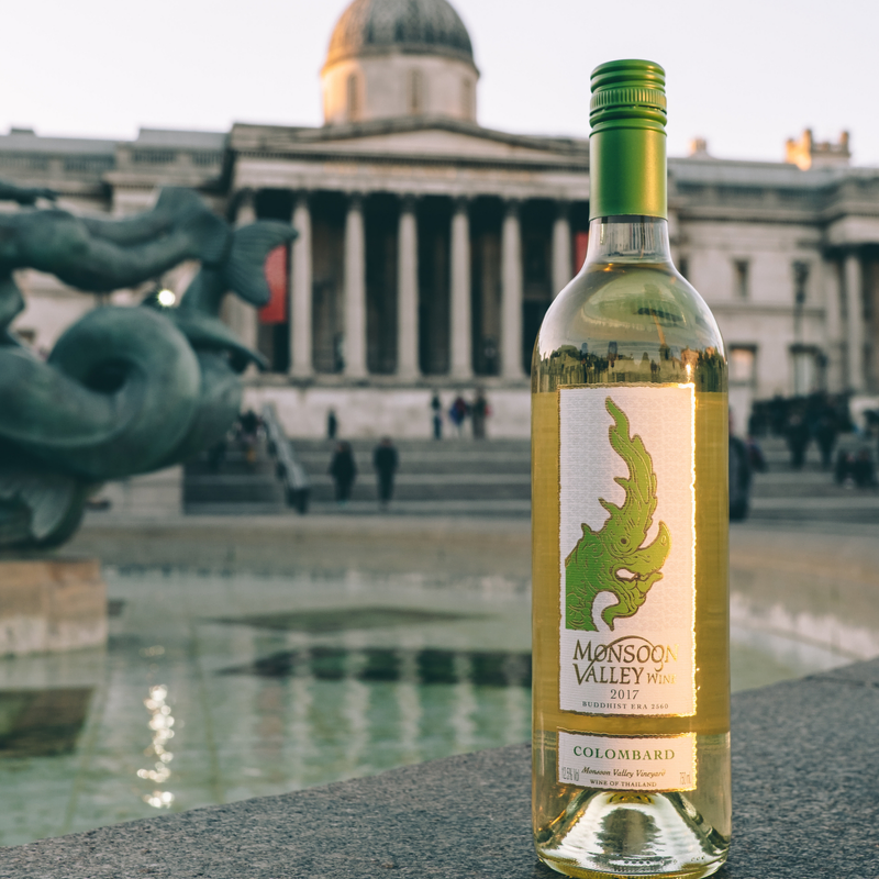 MonsoonValleyUK's tweet photo. A #LightBodied single varietal #CheninBlanc loaded with #TropicalAromas of passion fruit and guava. ##Try this fruity, yet crispy and zesty wine with an array of delicious #ThaiDishes. #MonsoonValley #AwardWinningDesign https://t.co/krlbhsuyZl