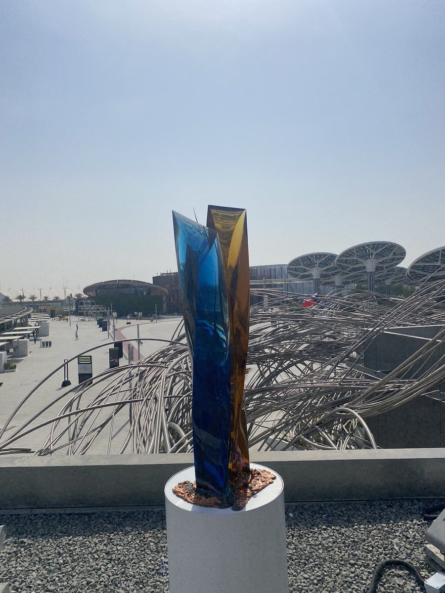 CZEXPO's tweet photo. Lovers

První milenec je vyroben z modrého skla, druhý milenec ze žlutého jantaru.
ENG
The first Lover is made from blue glass, the other Lover from yellow
amber.

Author: Vlastimil Beranek
Partner: @CrystalCaviar https://t.co/jEhrHtCSGt