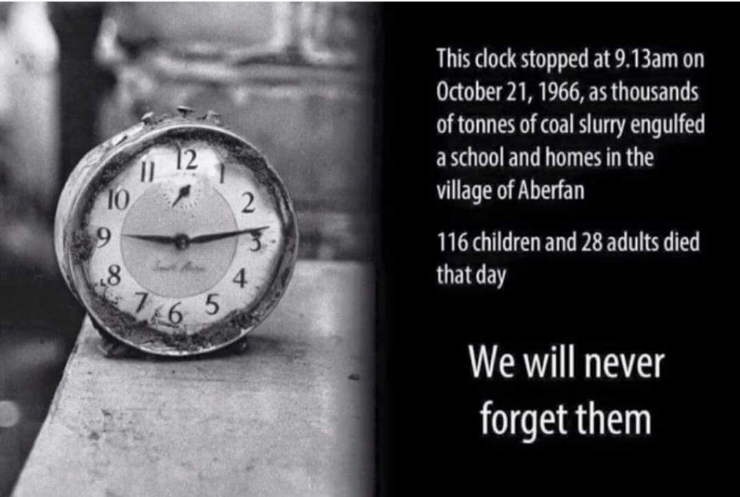 RhiwSyrDafydd's tweet photo. Today we will pause and remember.  We must never forget what has gone before. https://t.co/czzybYgNo0