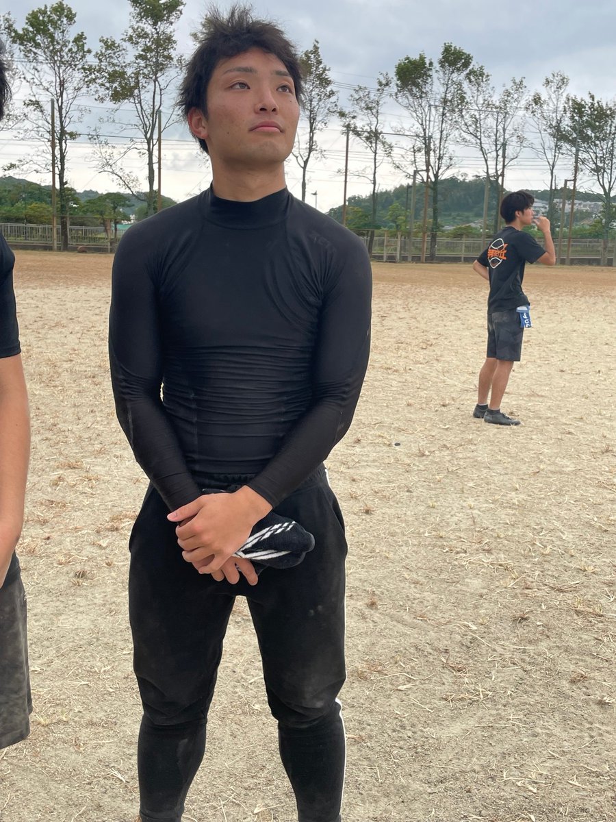 marines_uon's tweet photo. 🏈部員紹介🏈
#6 野元颯真　 WR/LB
学科▷経営学部国際経営学科
出身▷鹿児島県

3年生になってから入部してくれました👏
ジムでバイトしていて、筋トレ、キャッチ力、スピードともにピカイチです✨
Google Earth世界旅行、とっても楽しそうですね✈✨

#長崎県立大学
#アメフト部
#MARINES
#部員紹介 https://t.co/DbgAjURDWu