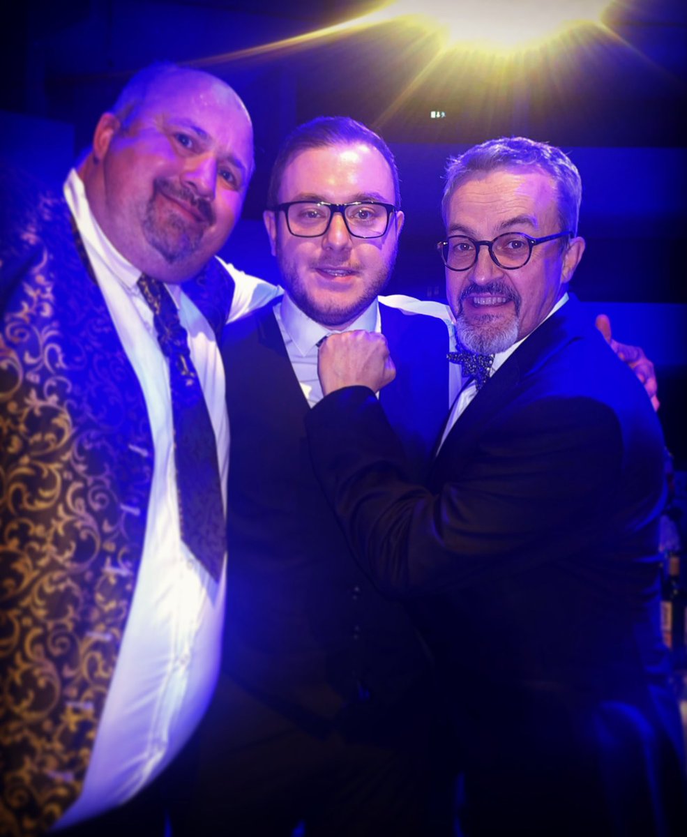 TommyGardner's tweet photo. It was also great to see the legendary @Grifster96 from @BBCNorthampton last night!!! Or should I be calling him the Evil Abanazer? π€π§ββοΈ Weβre going to have great fun on stage in Aladdin at @decotheatre ! π₯³ Not long now!! https://t.co/LSXBVD3m5s