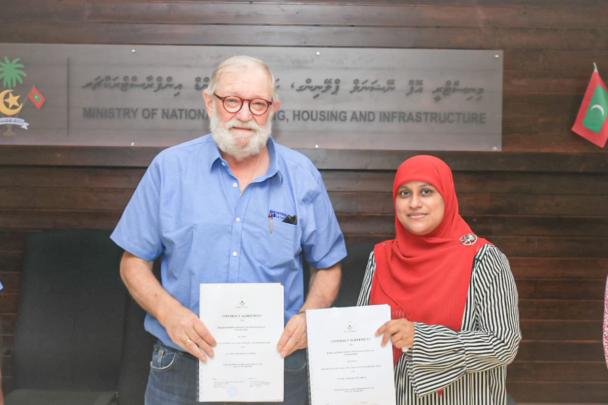 MIHUDmv's tweet photo. ބ.ކުޑަރިކިލު ގޮނޑުދޮށް ހިމާޔަތްކުރުމަށް އެމް.ޓީ ހޯގާރޑް ޕްރައިވެޓް ލިމިޓެޑާ ހަވާލުކޮށްފި.

14,749,900.00 ރުފިޔާ ހަރަދުކޮށްގެން މި މަޝްރޫޢު ކުރިއަށްގެންދިއުމަށް ހަވާލުކޮށްފައިވަނީ 180 ދުވަހުގެ ތެރޭގައި ނިންމުމަށް. https://t.co/6NO8wIxfJt