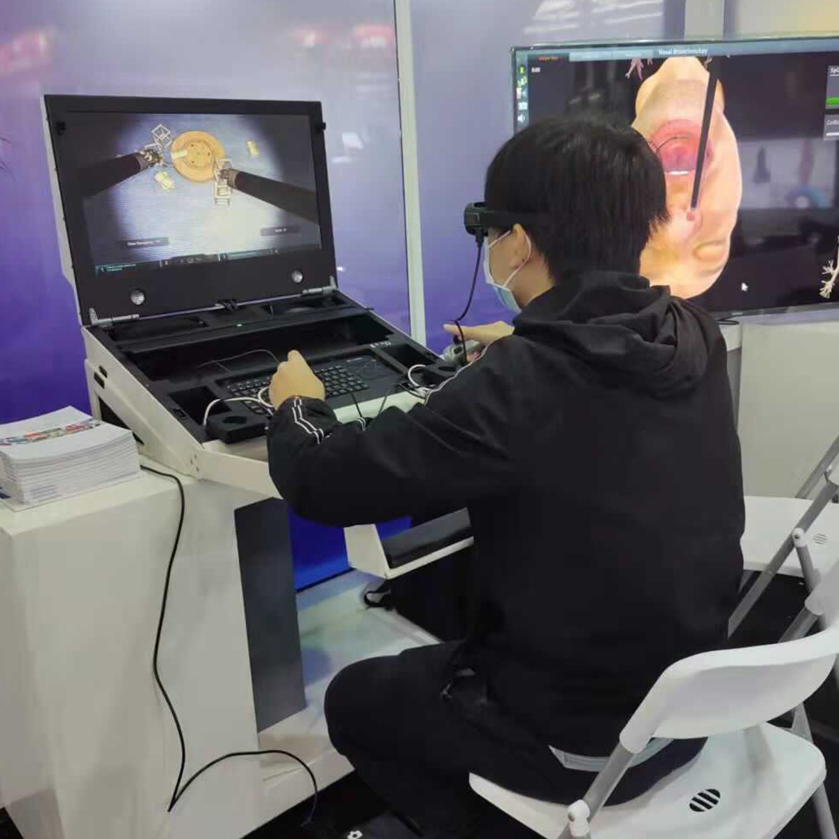 SurgicalScience's tweet photo. A chance for our VR simulators to shine at the World VR Industry Exhibition in China. #FlexVR #LapSim #surgicaltraining #MedEd
With some great promo on Chinese TV!
https://t.co/aMZFGRJWcx
Want to know more about our simulators?
https://t.co/X7w84U5DZi https://t.co/HTw5PO1f2q