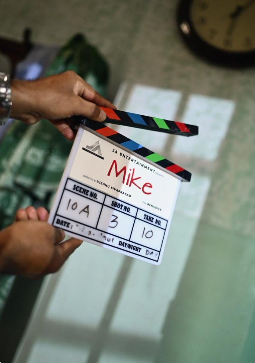 manisha_john_'s tweet photo. Many congratulations, @TheJohnAbraham, for stepping into the world of Malayalam films as a producer. Would love to know what #Mike is all about ๐ค
Directed by Vishnu Sivaprasad. Starring Ranjith Sajeev and Anaswara Rajan. Shoot begins! https://t.co/4HYDhLDVdz #johnabham #jafcian https://t.co/jdl9exTIOq