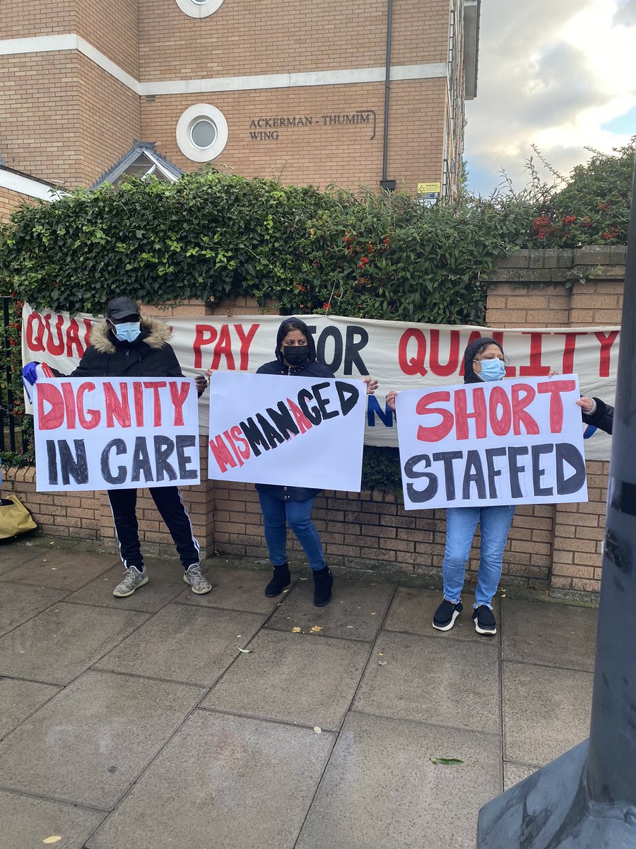 HaringeyBarnetU's tweet photo. #TimeFor12
#SageStrike
#Careworkers
Great turn out at @UVWunion Sage Care Workers picket line today #
SOLIDARITY ✊🏽✊🏾✊🏿✊🏻 https://t.co/sHO8stOlIm