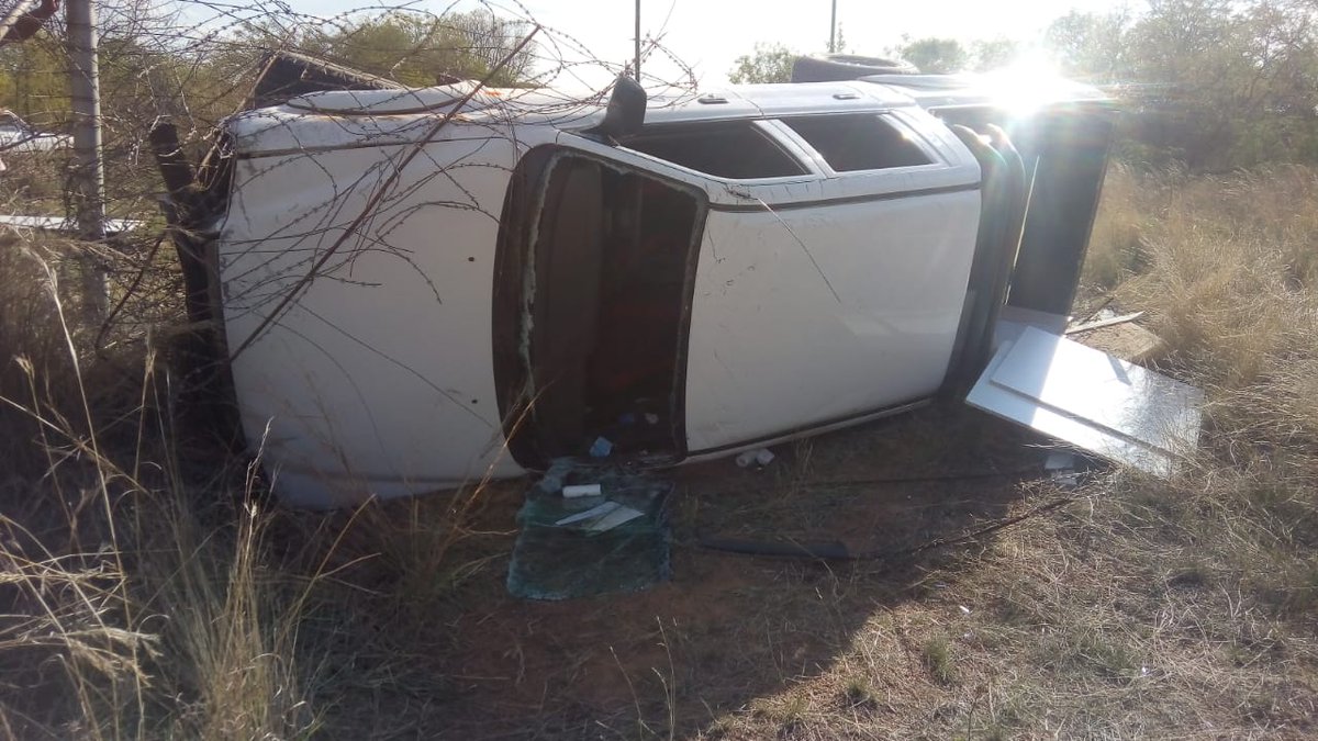 Geepeengubs's tweet photo. This year has been challenging for me but by God's Grace I have been kept got out of this with no scratch yesterday it has be be God  😭😭🙏🏽🙏🏽🙏🏽 https://t.co/XGUEcPMD3r