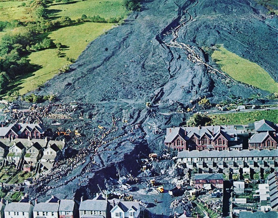 116 children didn't come home from school that day. Never forget. Aberfan 💔
