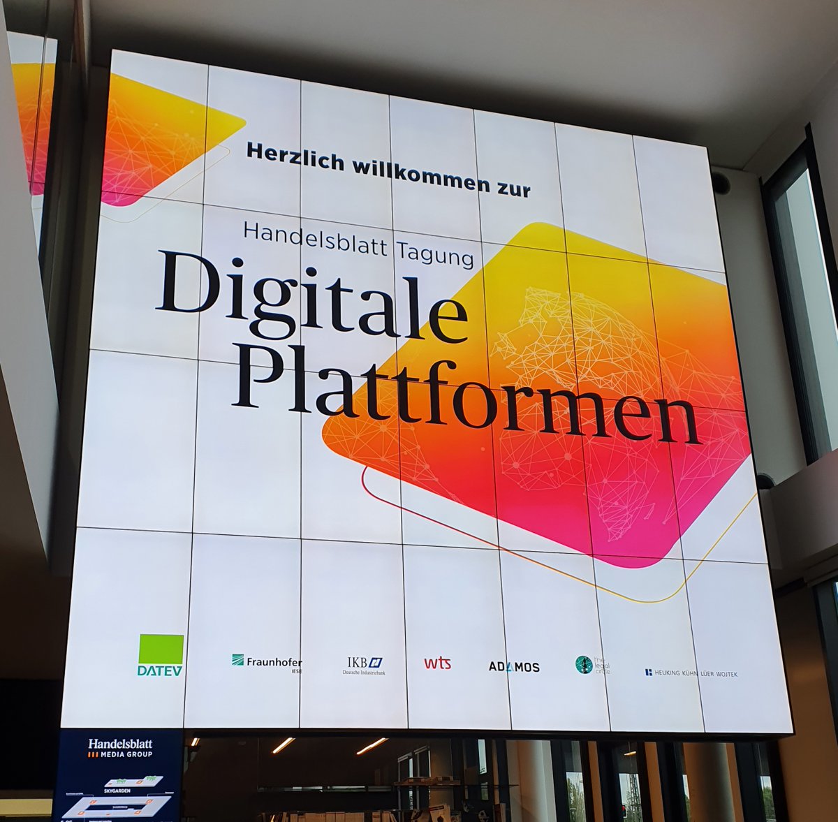 EUROFORUM IT & TK (@itk_live) on Twitter photo Welcome zum zweiten Veranstaltungstag #hbplattform live aus der Townhall <a href="/handelsblatt/">Handelsblatt</a> #düsseldorf Welcome zum zweiten Veranstaltungstag #hbplattform live aus der Townhall <a href="/handelsblatt/">Handelsblatt</a> #düsseldorf