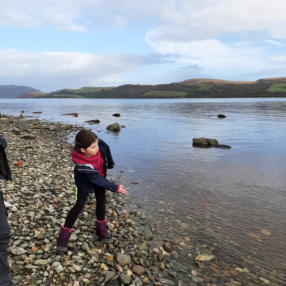 5Dalry's tweet photo. Skimming stones #secretcoast #argyllandbute https://t.co/EImm6esC3E