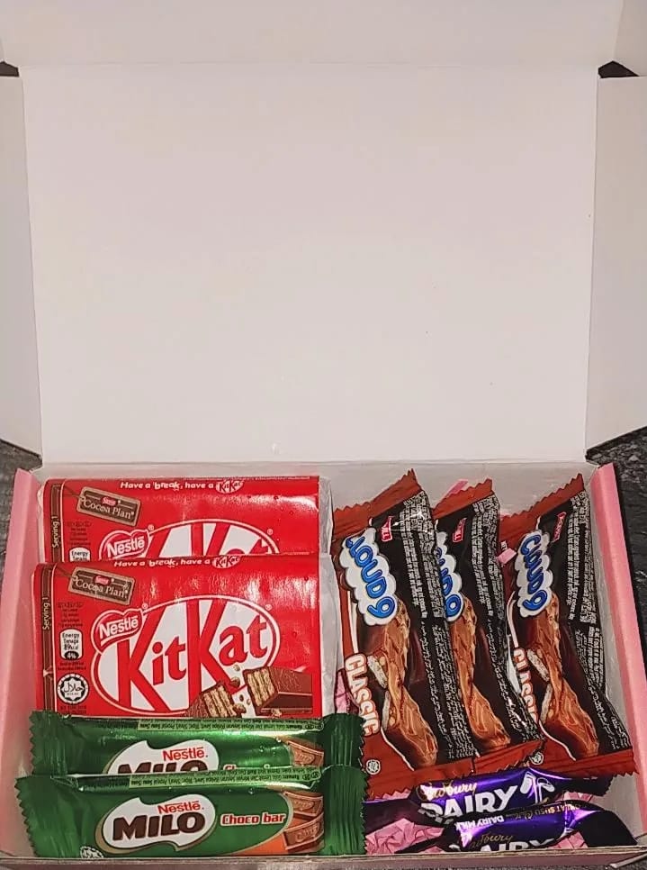 zettygloss's tweet photo. @charmilish Thankyou !
Giftbox murah serendah Rm6 hingga RM25
(Postage tambah Rm6)
boleh request noted ye 💋
dm for your order
https://t.co/hXFxYoPUf0 https://t.co/iK2OJqd0NX