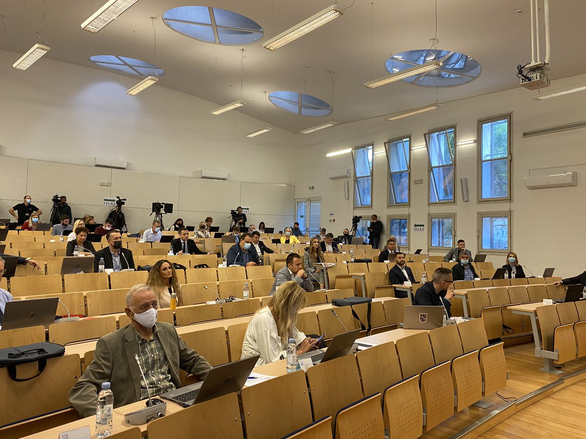 Presedan u Splitu, vladajući traže raspuštanje Gradskog vijeća! <a href="/N1infoZG/">MAN Errors</a>