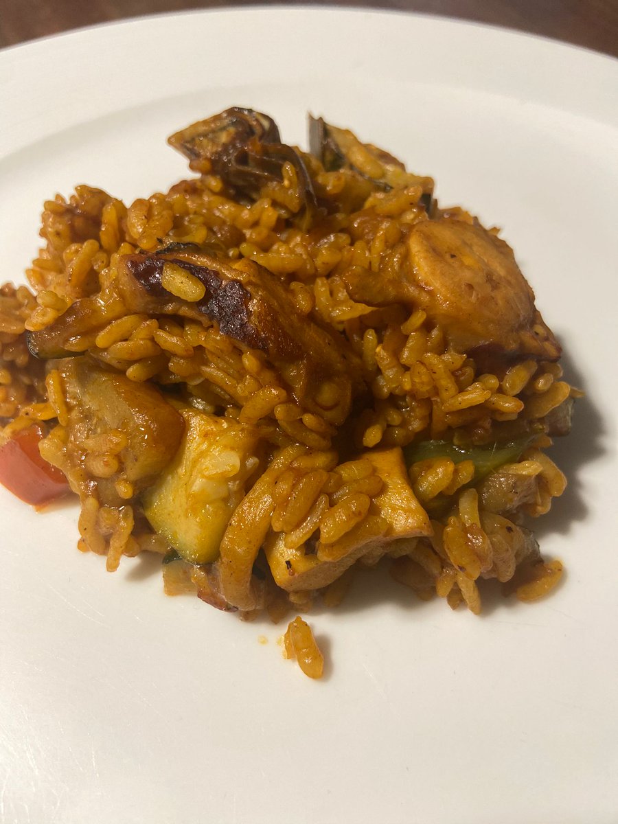 GastroAlicante's tweet photo. Jornadas Alicante Ciudad del Arroz del 1 al 29 de octubre
✔️Restaurante Arrocería El caldero
🥘Arroz de pulpo y verduras
🍽️Menú 26€
https://t.co/GSgylzYNO9
Organizadas por el Patronato de Turismo @Alicante_City y @GastroAlicante #APEHA https://t.co/q7M3AyTMCo