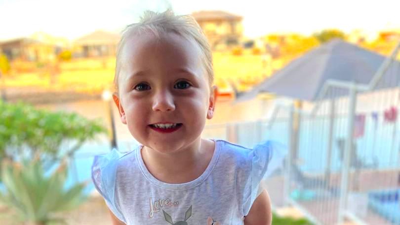 EmergencyBK's tweet photo. 4yr old Cleo Smith, abducted 6 days ago in Carnarvon WA
Heart broken for her family, enraged at those who took her & feel sick for Cleo's safety
*$1mill reward announced WA State Gov*
Please share, she could be anywhere in Aus
#HelpFindCleo https://t.co/lhzQfYJgKz