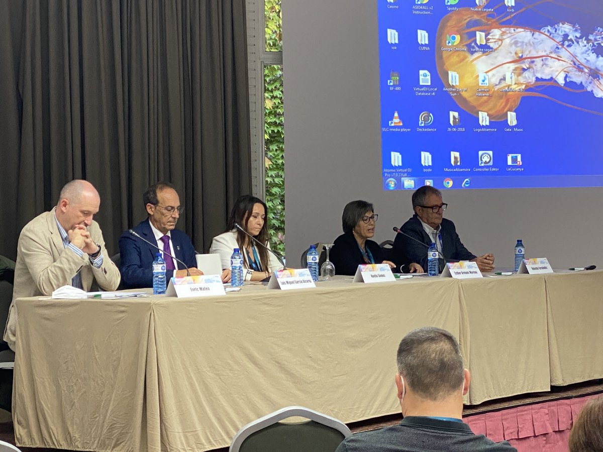 AEEVH_es's tweet photo. Acto Inaugural de nuestro XXXII Congreso Nacional de la Asociación de Enfermería Vascular y Heridas #AEEVH21 https://t.co/9AujP3R0jV