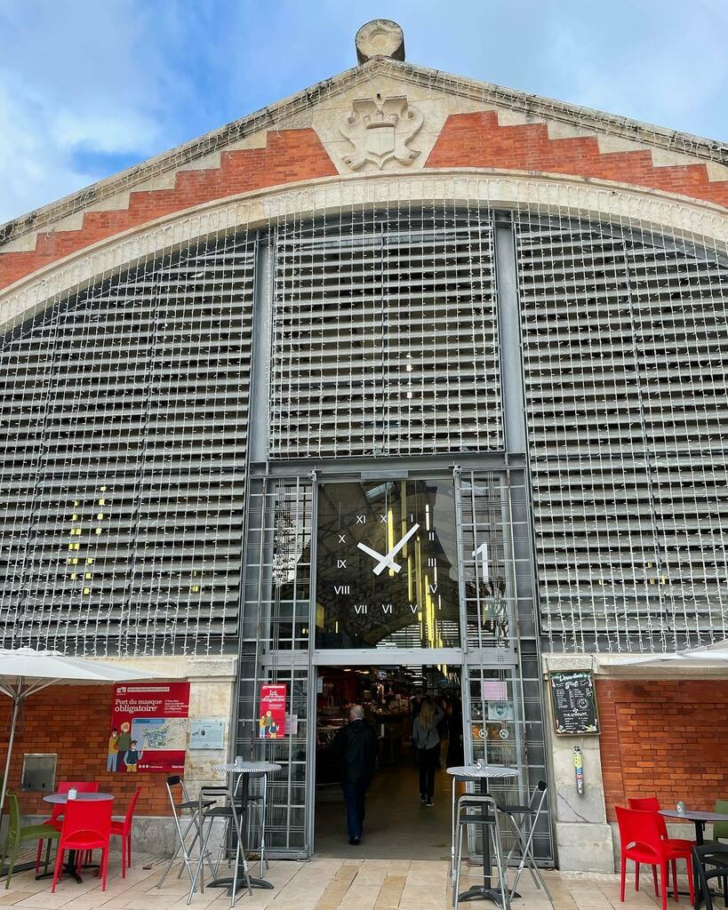 gillespudlowski's tweet photo. Un tour à #halles à #biarritz #yummy #foodpics #foodstagram #instagood #foodforthought #delicious #gourmandise #fresh #tasty #food #foodporn #foodies #paysbasque #paysbasque_tourisme #paysbasquetourisme #paysbasqueforever #biarritztourisme https://t.co/pX9BM1uFRy https://t.co/euzJcuvswh