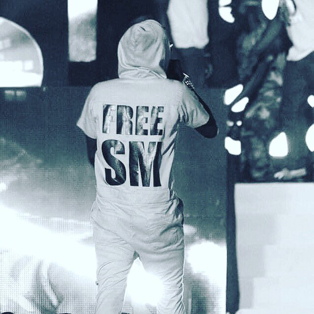 QuekuAbeiku's tweet photo. Read and retweet for others to also read.
#FreeShattaWale https://t.co/ZE62vWq1N8