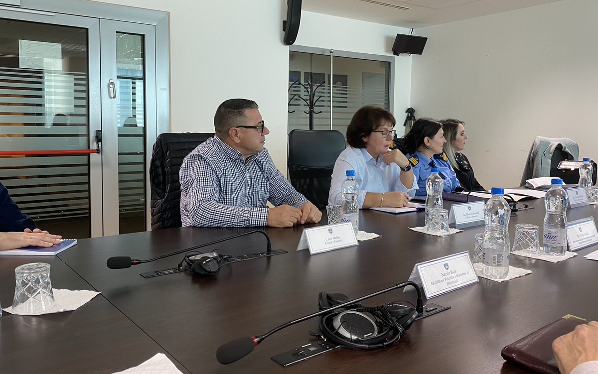 Nitashala's tweet photo. 📢Ongoing work towards the finalization of the National Strategy & Action Plan on Protection from Domestic Violence 2022-2026.
Today’s discussion with representatives of @Kosovo_Police towards drafting the Strategy.
#Kosovo #DVStrategy #FightagainstDV
#AgainstVaW #AgainstDV https://t.co/R0QHqxUEBT