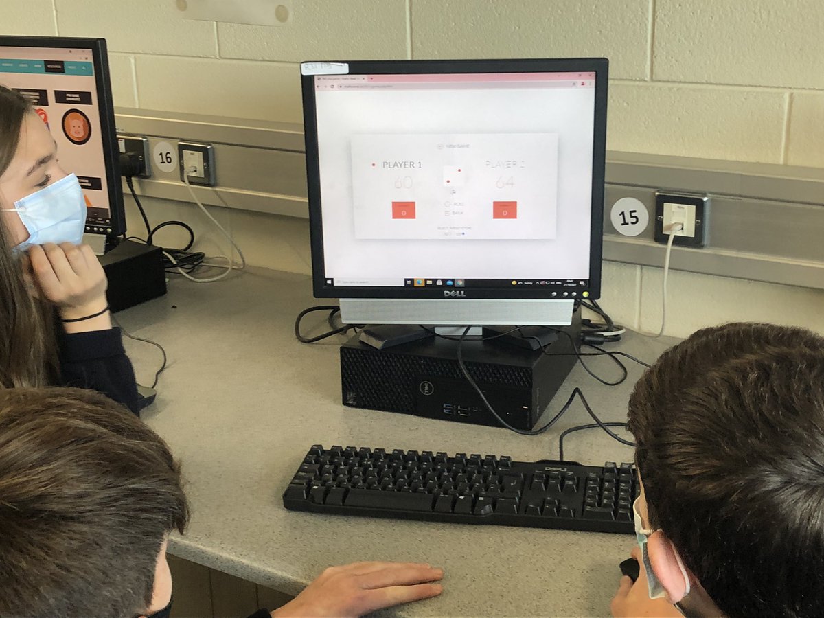 trionoidemaths's tweet photo. Sa maidin seo, tá 2AG ag baint  taitneamh as cluichí mata sa seomra ríomhairí 😎#MathsWeek2021 #trionoide #juniorcycle https://t.co/lHgxI64tEr