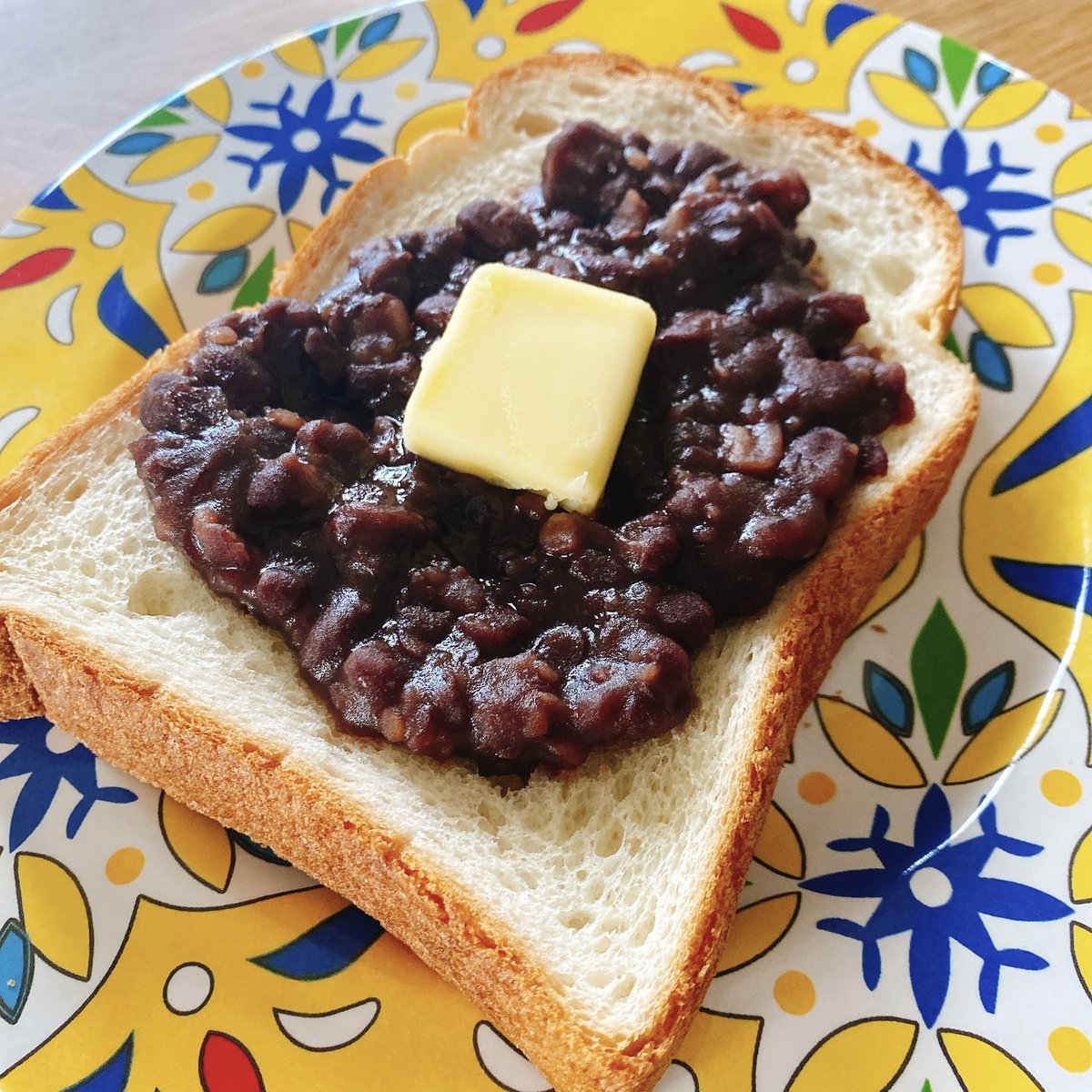 sasa00600's tweet photo. 朝　サラダ、納豆卵ご飯
昼　あんバタートースト、チーズ
夜　卵サラダ、レタスモッツァレラ、肉
間食　マンゴーヨーグルト、ケーキ
#レコーディングダイエット
#食事記録 https://t.co/mYtCMvc39v