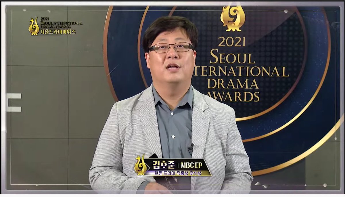kpopers_family's tweet photo. 16th Seoul International Drama Awards 
Outstanding Hallyu Drama 
- tvN "Start Up"
- SBS "Taxi Driver"
- MBC "Kairos"

#SeoulInternationalDramaAwards2021 https://t.co/tqEofXaSLi