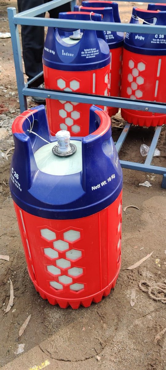 JhalakIndane's tweet photo. We are bringing a brand new LPG experience to you. Indane composite cylinder is lightweight, translucent, rust free, and aesthetic! Available Now! @IoclJharkhand @DirHR_iocl @PMOIndia @DC_Ranchi @RanchiPIB https://t.co/SH25rUqOKz