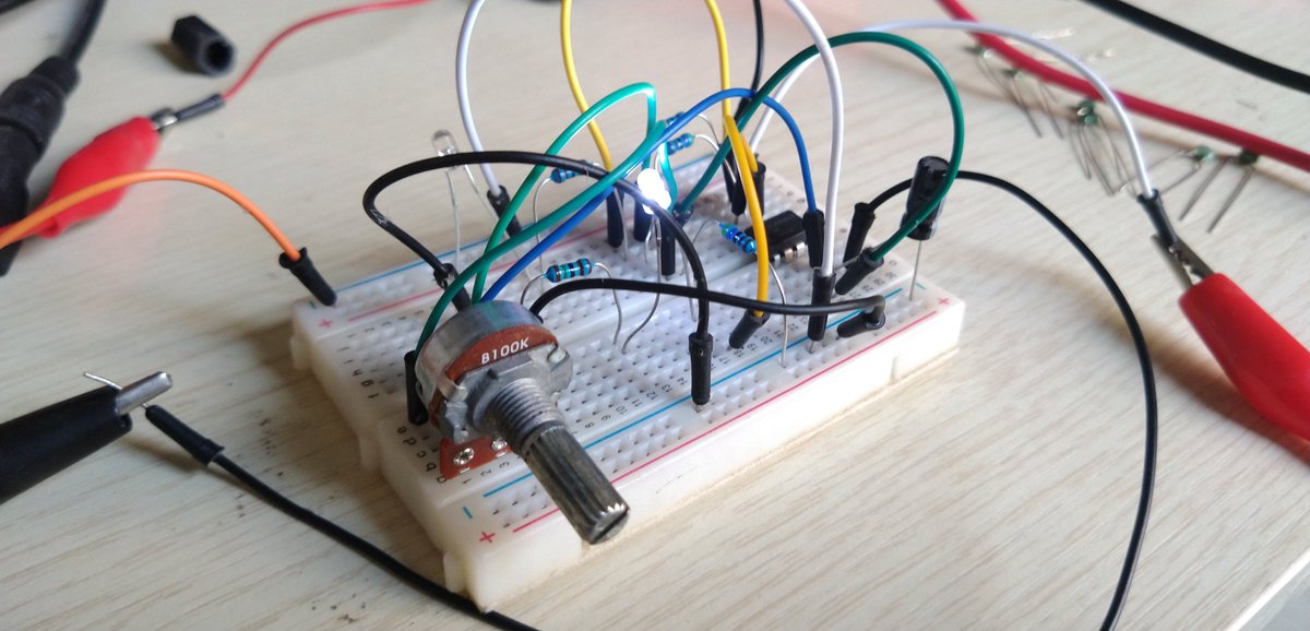 easybom_tech's tweet image. Multivibrator based on LM741 Op-Amp
#multivibrator #electronics #electronicsproject #amp