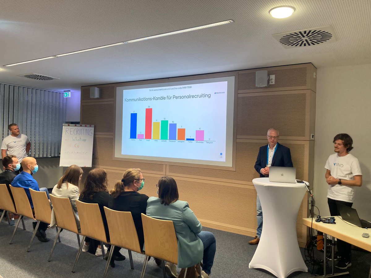 HRxplore's tweet photo. Recruiting mit WhatsApp und co. - mit Viind und @KlingenmaierISO https://t.co/aqbMiarylp