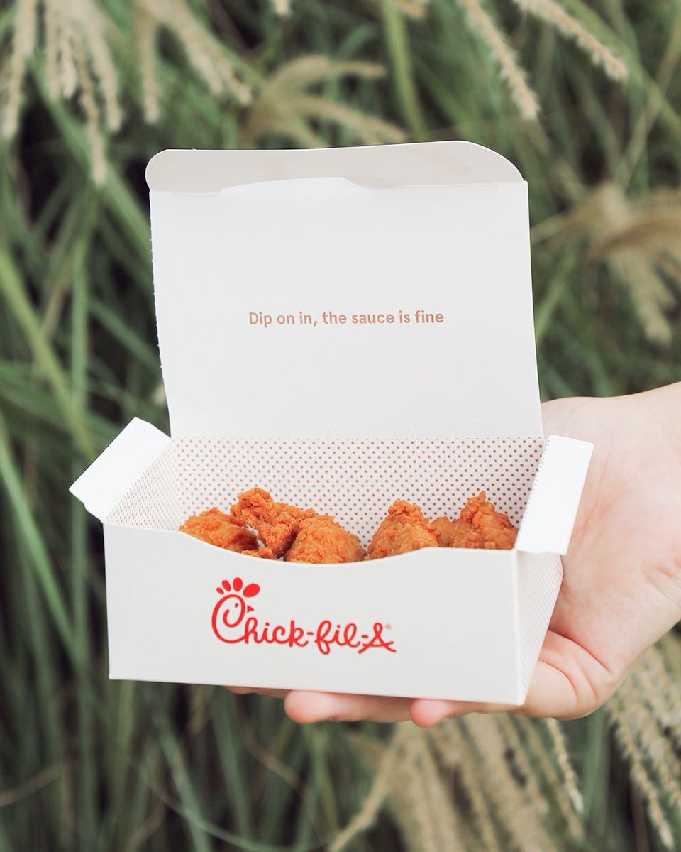 CFA_NMS's tweet photo. What's your favorite sauce to dip nuggets in? 😋 https://t.co/sutqDiu9sr