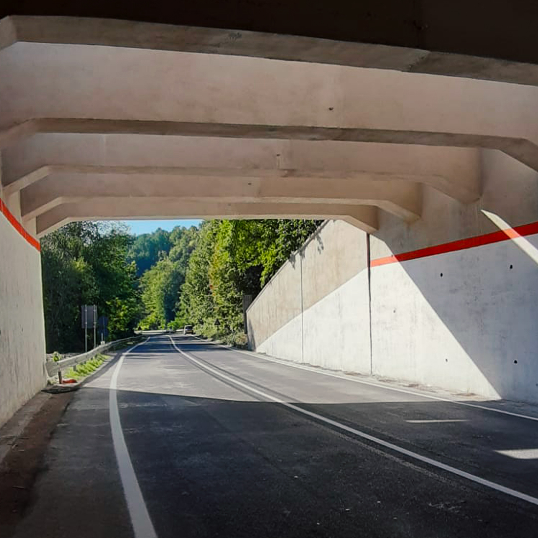StradeAnas's tweet photo. #Anas #Campania

👷‍♀️Ultimati interventi di manutenzione galleria Sassinoro lungo #SS87 #Sannitica (BN).
💱Investimento complessivo di 850 mila euro.
✅Rimosso il cantiere ed il relativo senso unico alternato.

Leggi di più > https://t.co/m6CId1RClY https://t.co/0ZPVvOgndk