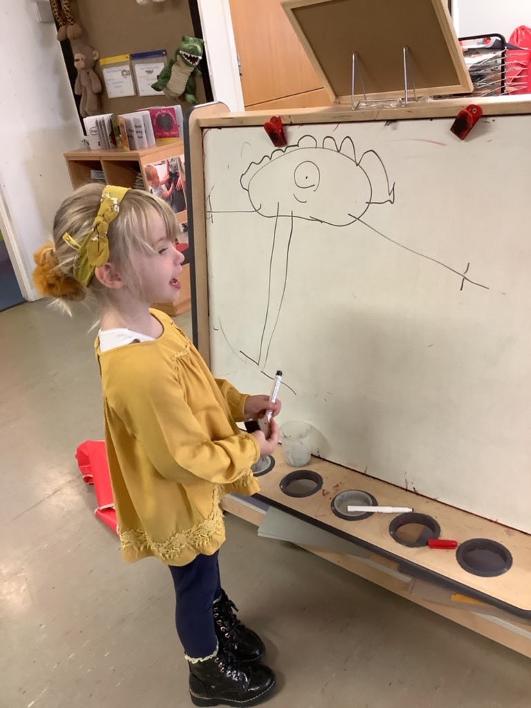 IPMATAshGrove's tweet photo. Our youngest children are continuing to enjoy different mark making/fine motor activities in nursery. They particularly like the outdoor weaving station and our dough disco sessions.
#MarkMakingMatters #FineMotorSkills #FunkyFingers https://t.co/b3gT1pGcfj