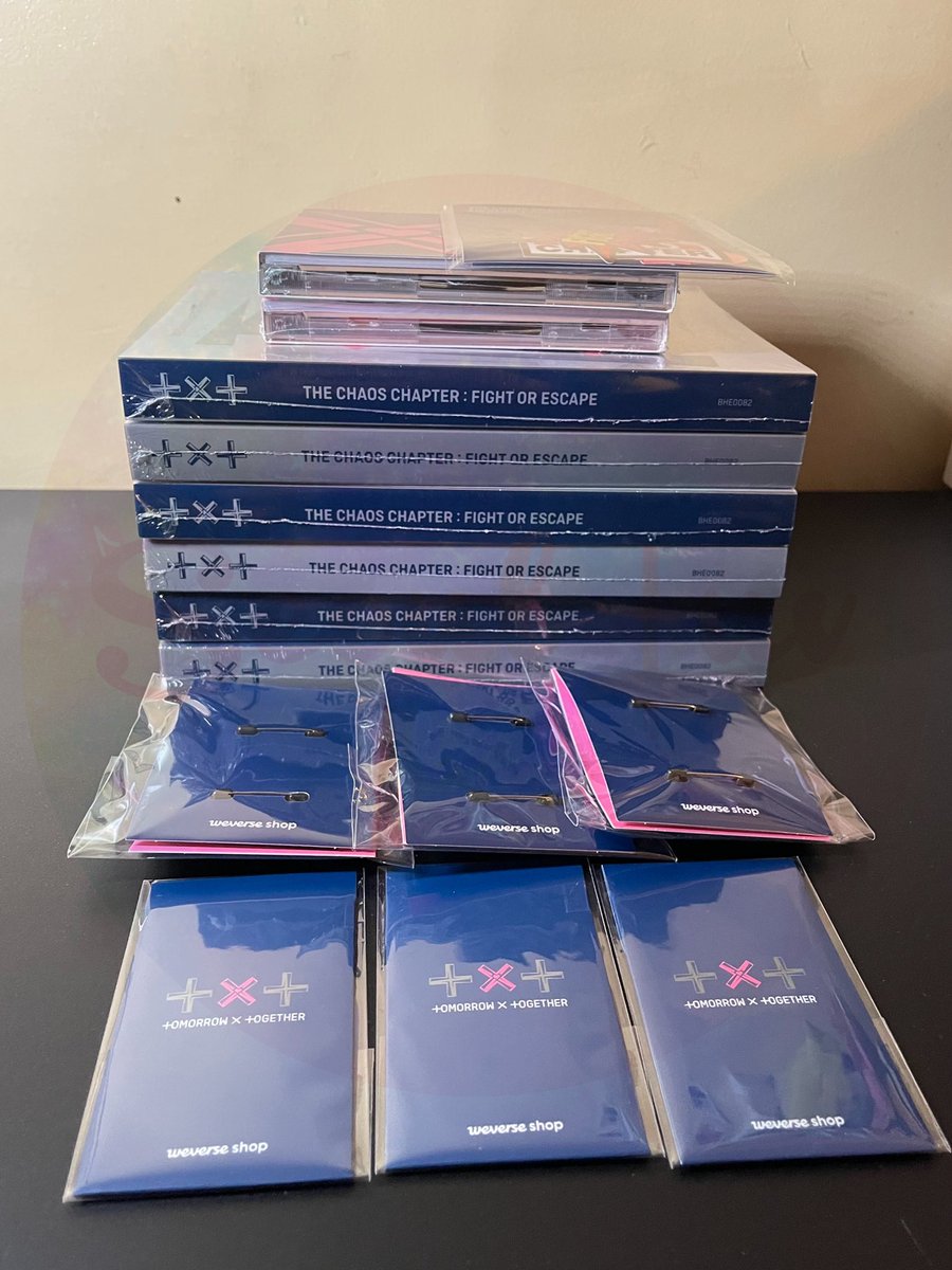 seoulinluv_ph's tweet photo. [ PH ADDRESS ARRIVALS 🍓 BATCH 13 ]

~ TXT TCC : FIGHT OR ESCAPE
~ TXT TCC : FIGHT OR ESCAPE (TOMORROW ver)
~ PASABUY (Domba Footwear)

#SiLPHUpdate https://t.co/GvTdPbsXW4