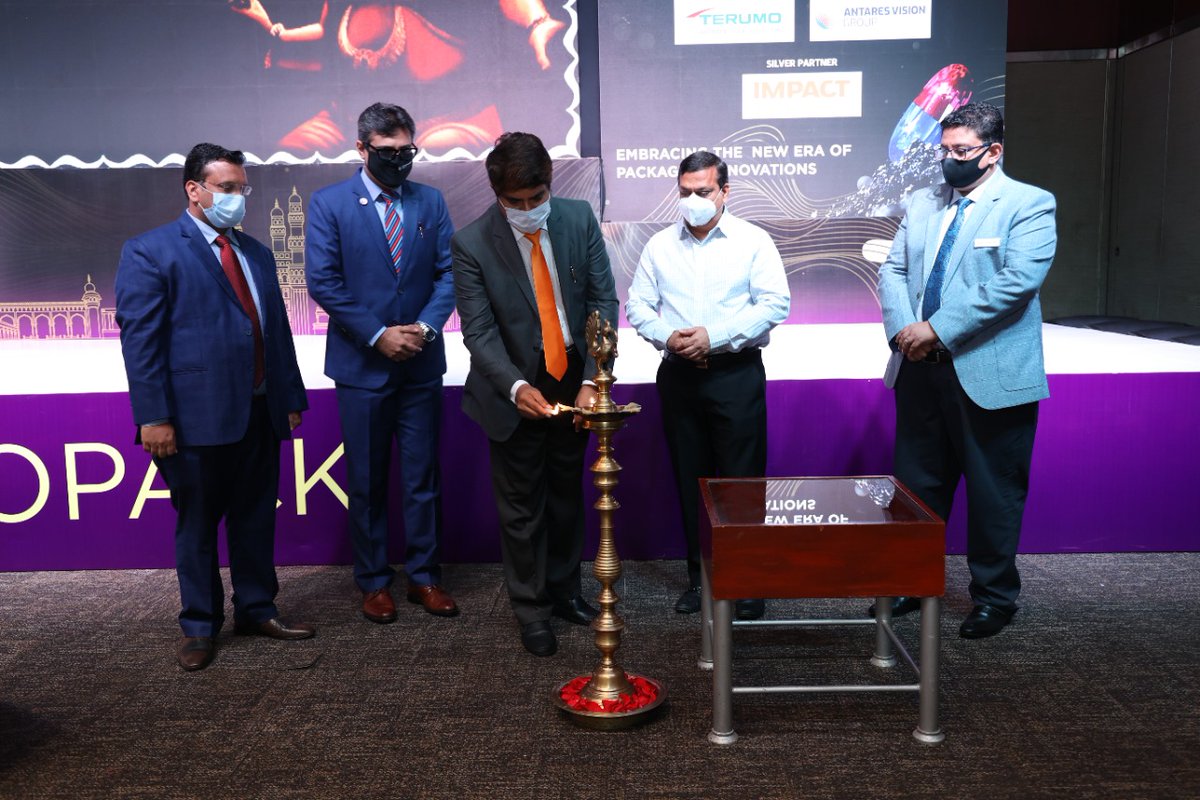 InnoPackPharma's tweet photo. The Industry’s Biggest Pharma Packaging Show has begun! The 10th edition of the InnoPack Pharma Confex begins on an auspicious note with our dignitaries lighting the lamp.

#InnoPack #InnoPackPharmaConfex #InnoPackPharma #pharmapackaging #packaging #pharma #pharmaconference https://t.co/kZ1KL9Di1x