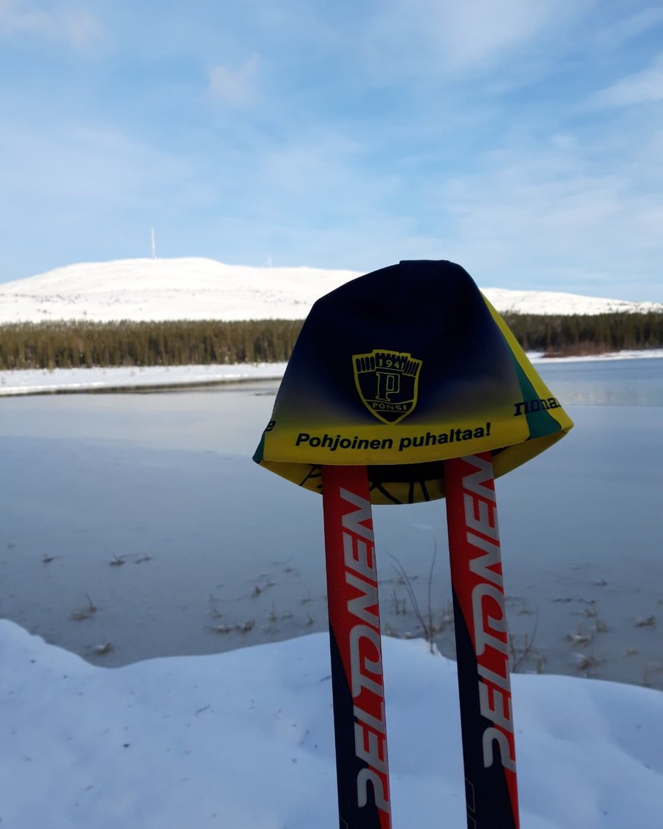 Syysloman lumilla Äkäslompolossa. #äkäslompolo #kesänkijärvi #tunturijärvi #varkaankuru #ylläs #syysloma #lokakuu #luontoliikunta