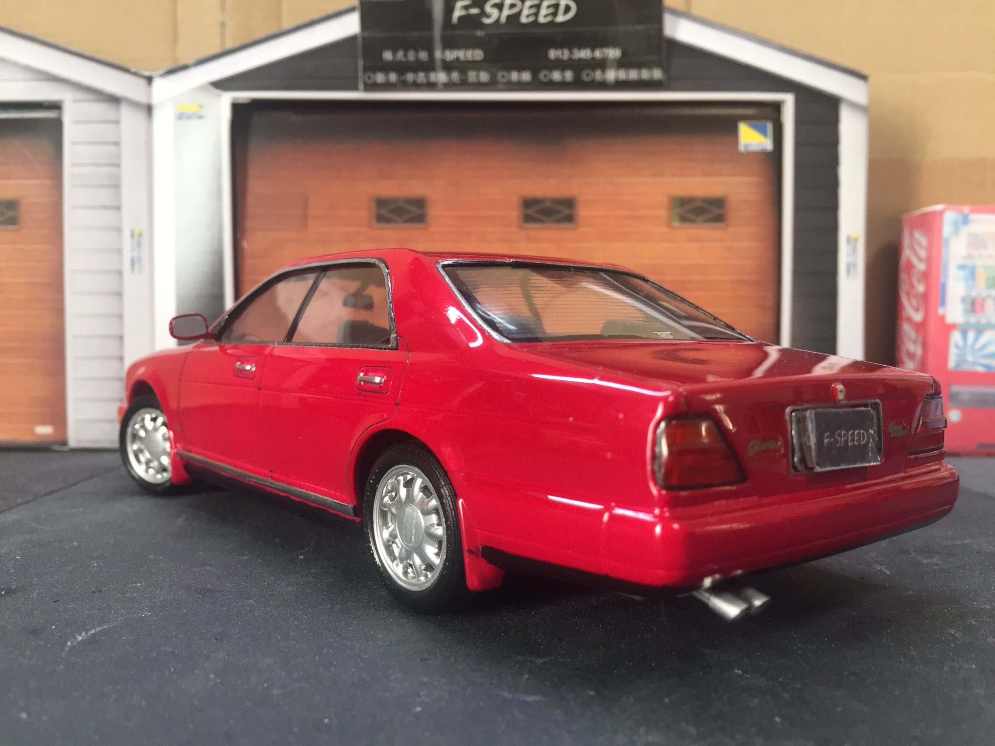 1/24 アオシマ Y33グロリア 完成品（1/24 ニッサン Y33