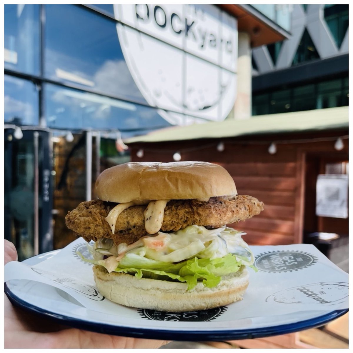 We’re just gonna leave this here 🤤🌱

Our all vegan chicken burger… delish.ous. 

#dockyardmcr 
#dockyardmcuk 
#mediacityuk 
#mediacity
#manchester
#salford 
#veganfood 
#veganchickenburger