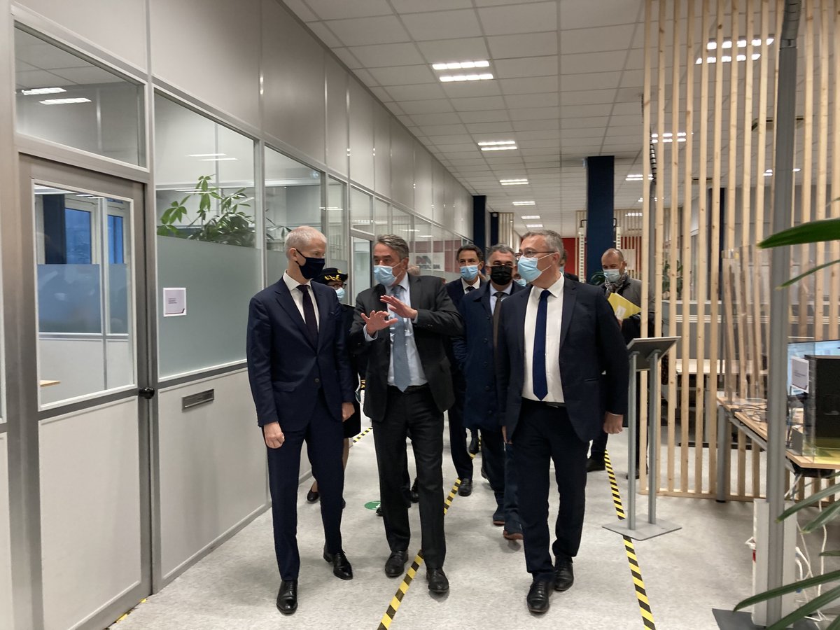 mecatherm's tweet photo. 📍Aujourd’hui à Barembach (67), l’équipe @Mecatherm a reçu la visite de @franckriester , Ministre délégué chargé du Commerce extérieur et de l’Attractivité dans le cadre du programme Relance Export Tour.
@businessfrance @EricThirouin @UnigrainsGroup https://t.co/A1YIgyHW2g