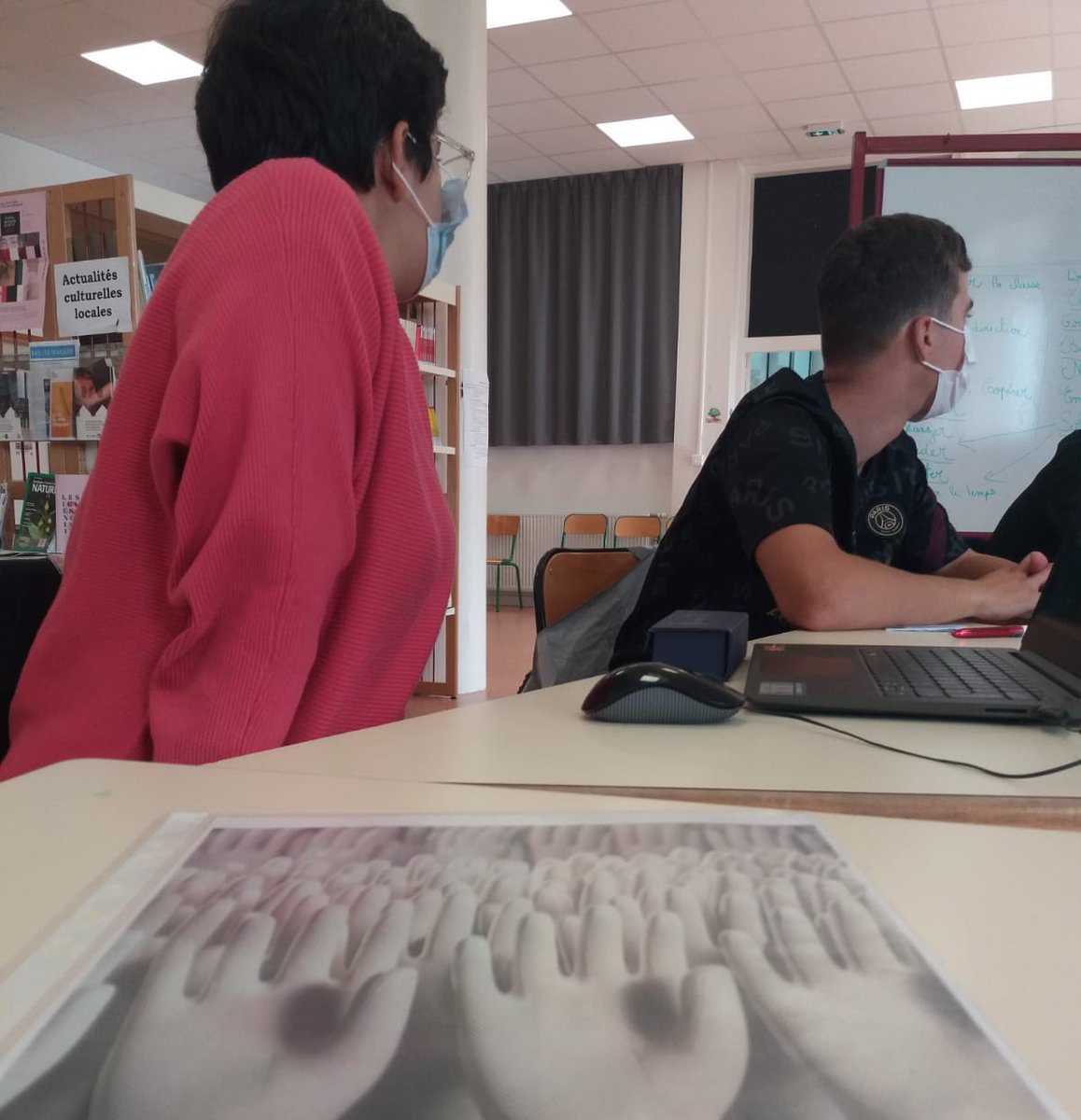 erea39's tweet photo. Retour sur les objectifs de la formation des délégués :
- Développer la coopération :👍
- Valoriser l’engagement : 👍
- Améliorer la communication orale : 👍
- Travailler la prise de note : 👍 
🙏 au binôme CPE/Prof-doc pour l’animation de la journée. @DSDEN39 @chmonnin25 https://t.co/aZIYEuYoUs