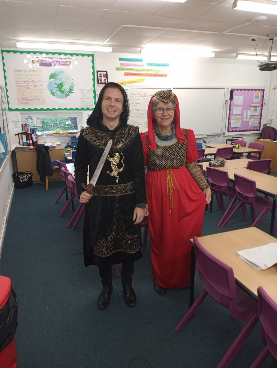 Year 5 enjoying their very own Tudor day at school today. Great example of Leo as our King Henry VIII 👑 🤴 

Teachers might be enjoying it a little too much as well… ⚔️