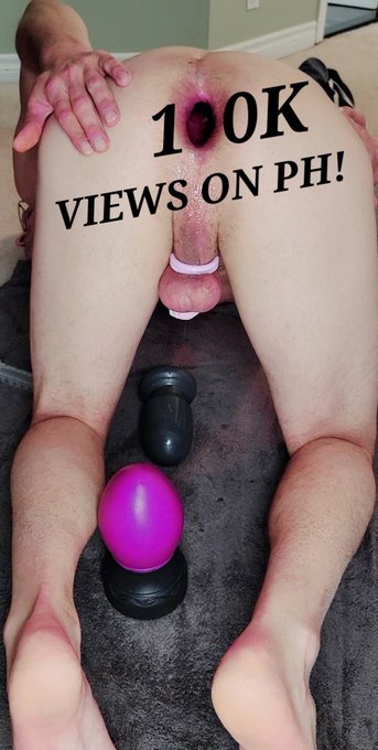 YAY! Over 100k people have enjoyed watching me gape my slutty bum to the max with massive toys! 🥰 New<a href="/tag/rosebud"class="tags"><span>#rosebud</span></a>